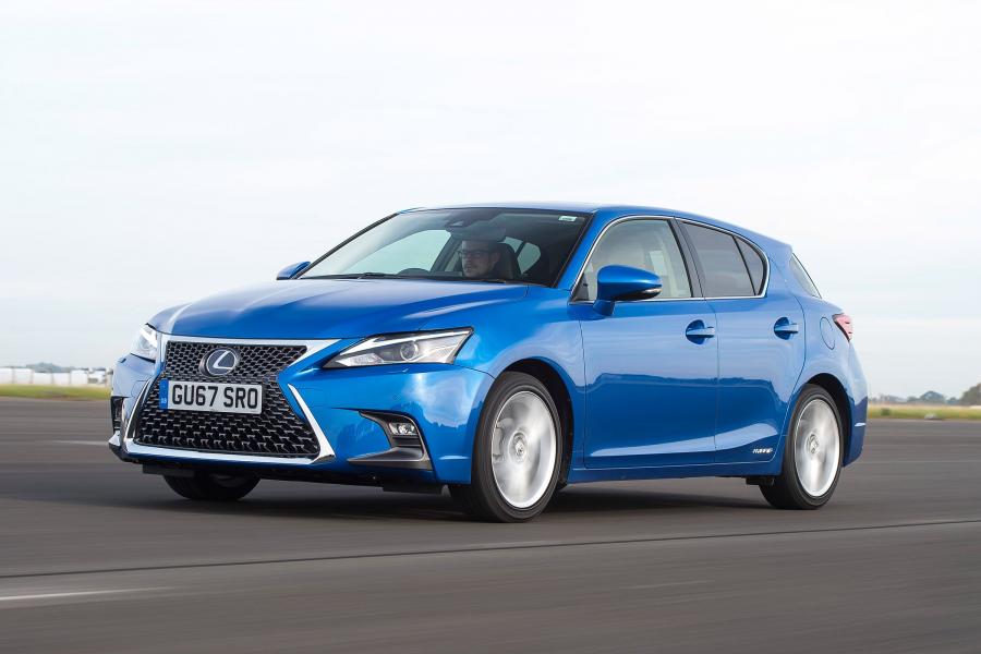  Lexus CT200h 2017 года  (UK) (фото 6 из 38)